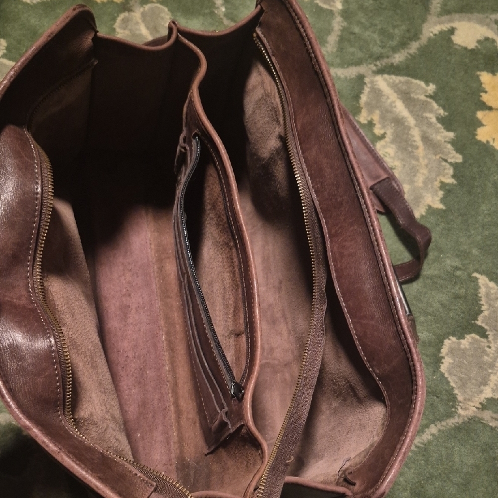 Elegant Dark Brown Leather Briefcase for Men - Picture 11 of 16